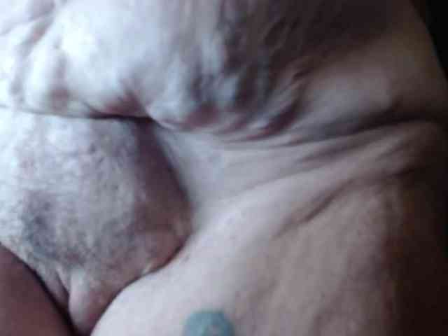 April_XO webcam
