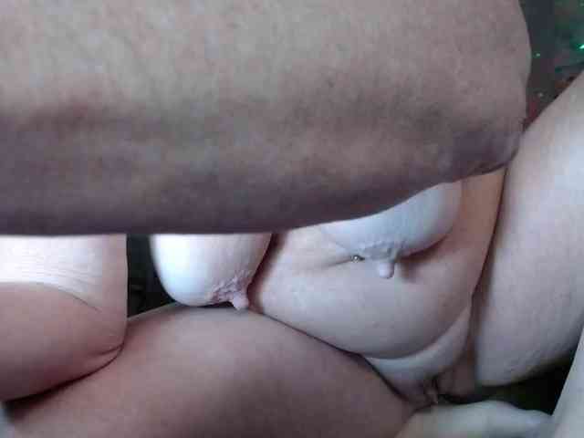 April_XO webcam