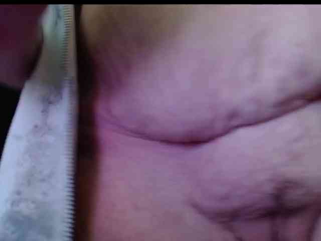 April_XO webcam