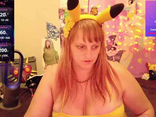 BabyZelda webcam