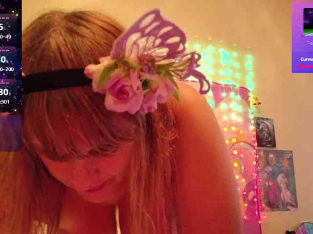 BabyZelda webcam