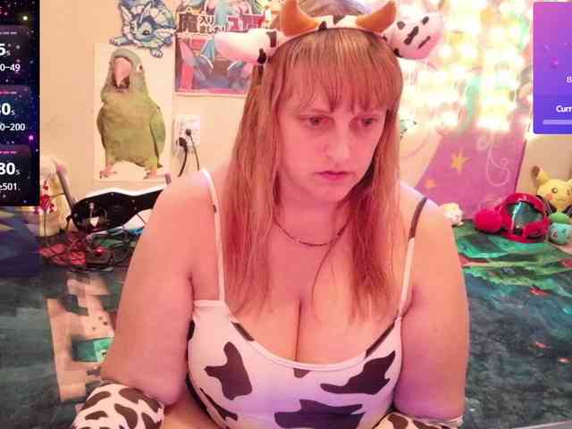 BabyZelda webcam