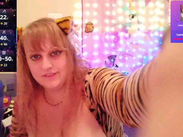 BabyZelda webcam