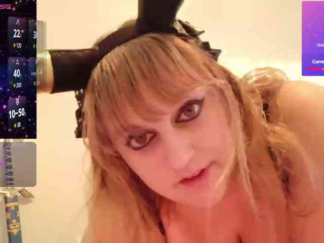 BabyZelda webcam