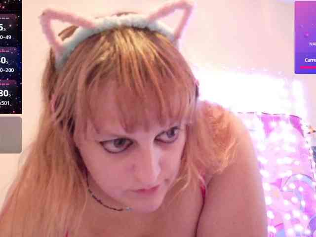 BabyZelda webcam