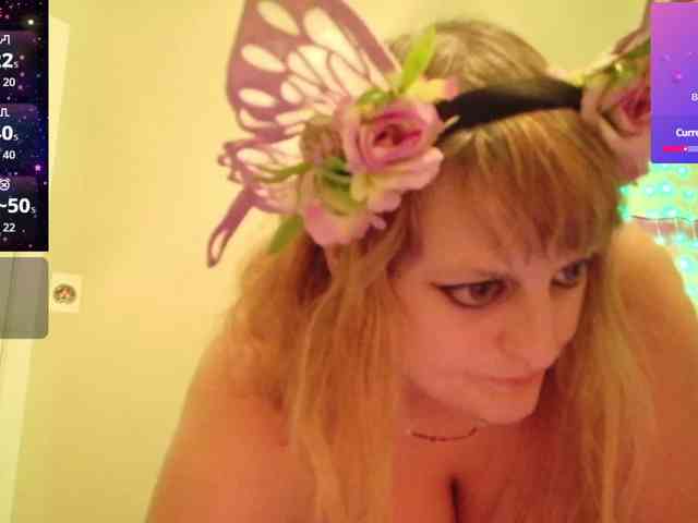 BabyZelda webcam