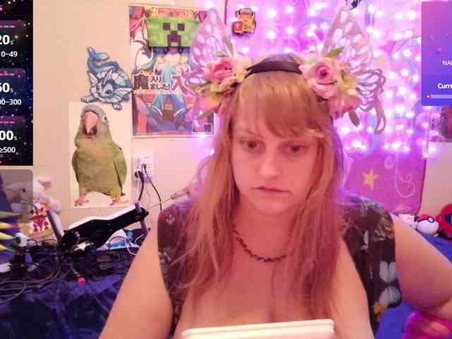BabyZelda webcam