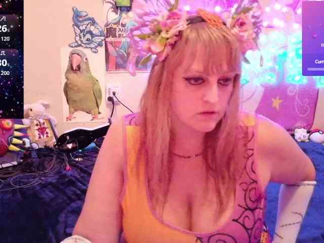 BabyZelda webcam