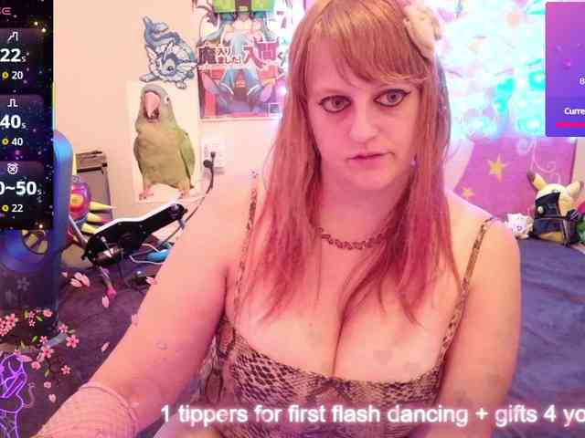 BabyZelda webcam