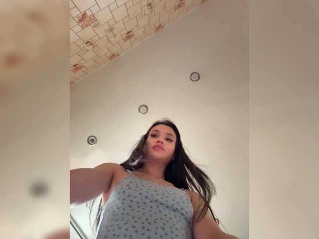 enchantressss, live now on BongaCams