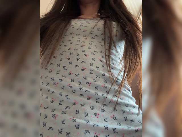 enchantressss, live now on BongaCams