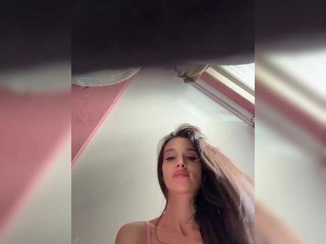 enchantressss live cam on BongaCams