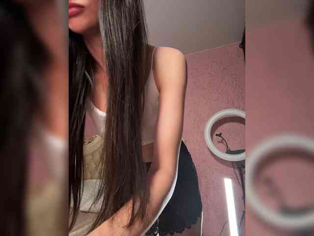 Модель: enchantressss