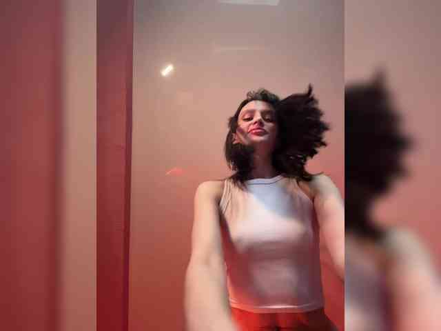 Enchantressss webcam