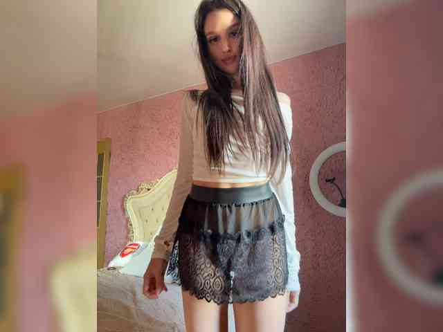 Модель: enchantressss