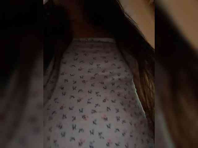 Модель: enchantressss