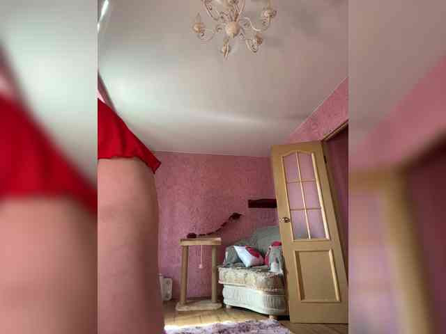 Модель: enchantressss