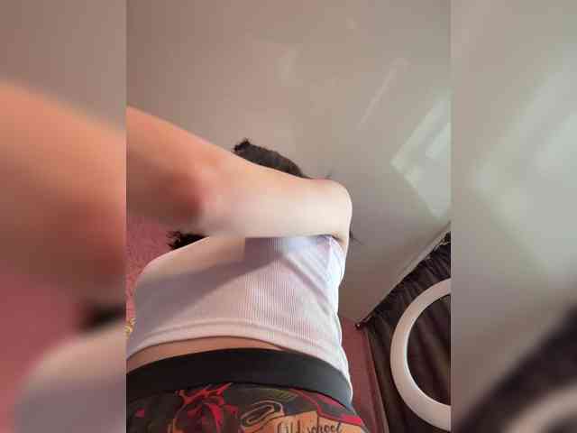 Enchantressss webcam