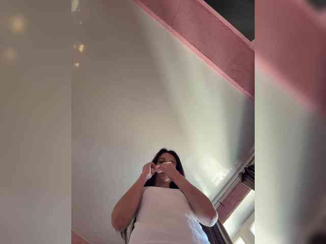 Модель: enchantressss