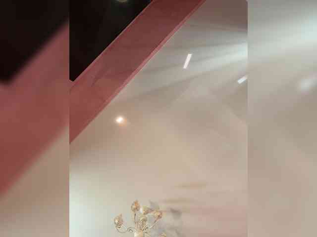 Модель: enchantressss