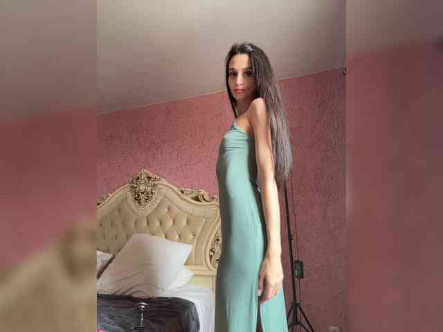 Модель: enchantressss