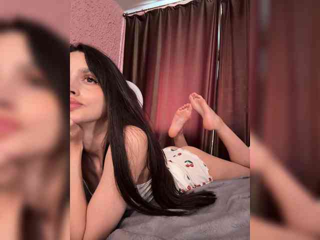 Модель: enchantressss