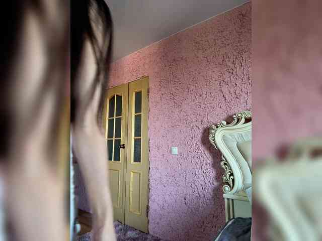 Модель: enchantressss