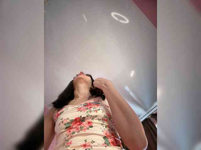 Enchantressss webcam