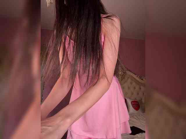 Модель: enchantressss