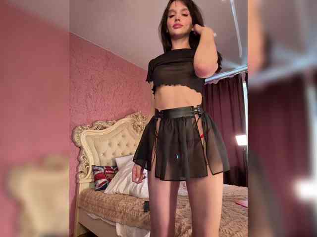 Модель: enchantressss
