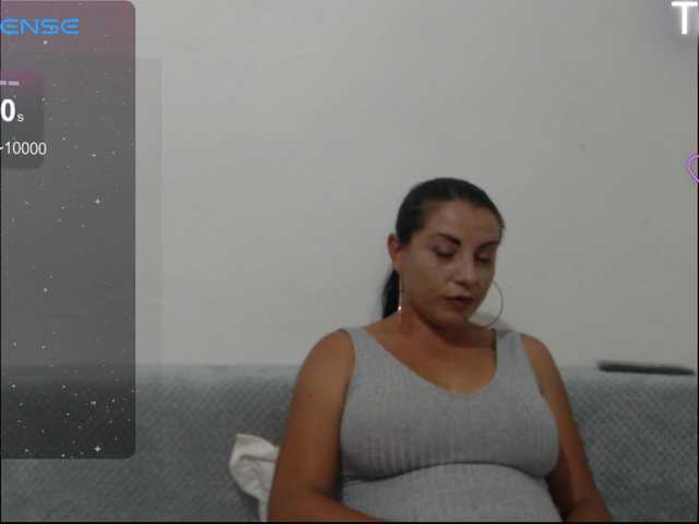 Wild_Foxy live cam preview