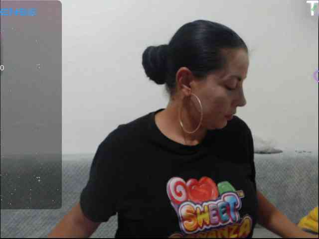x_Brunette_x webcam