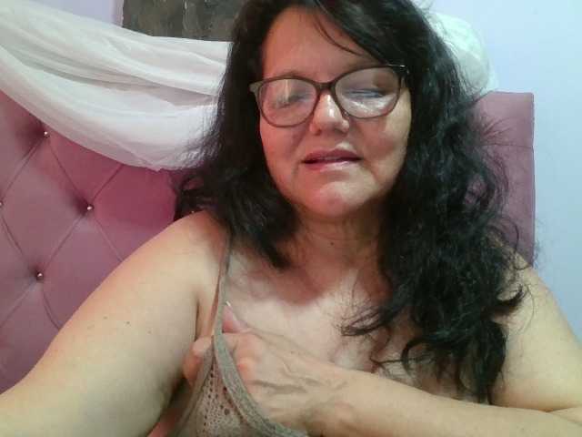 kassandra02 live webcam show