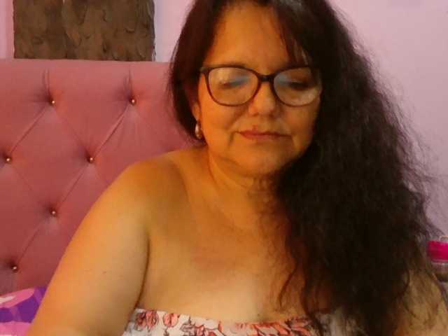 kassandra02 Live Cam on BongaCams