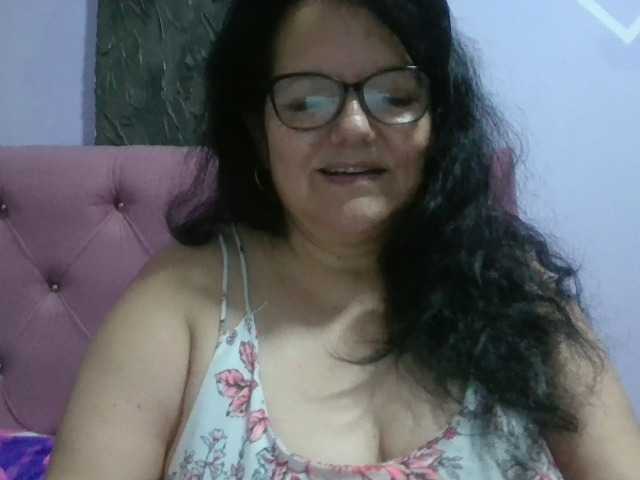 kassandra02 live cam on UnifiedCams