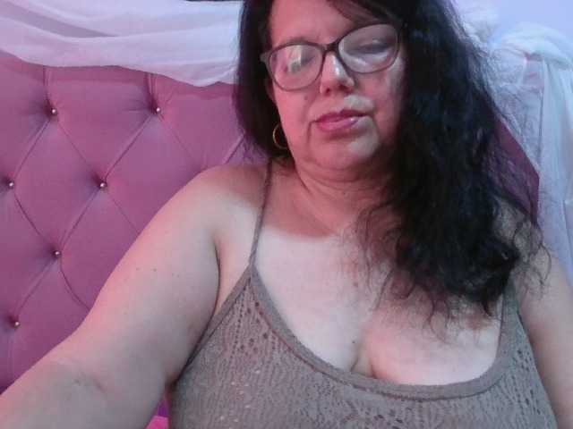 kassandra02 live webcam show