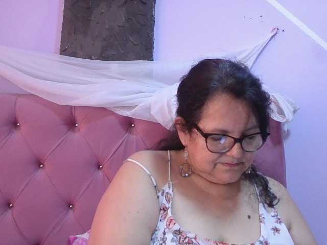 kassandra02 live cam preview
