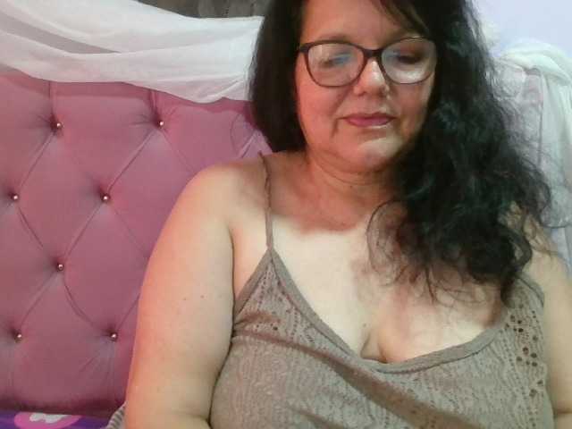 kassandra02 live webcam show