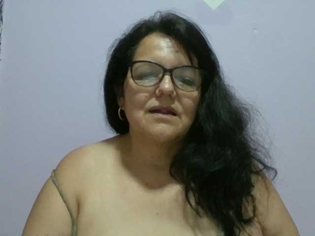 kassandra02's BongaCams show and profile