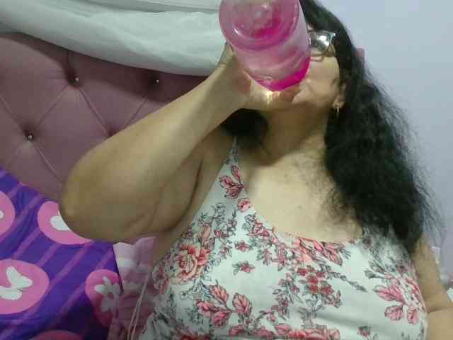 kassandra02 Live Webcam on BongaCams