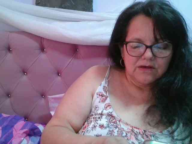 kassandra02 Live Webcam on BongaCams