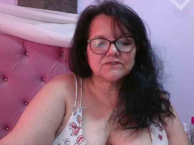 kassandra02 Live Webcam on BongaCams