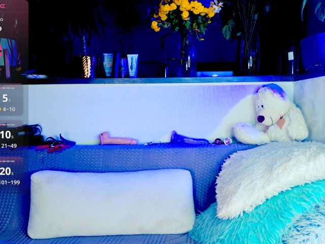 -JuliaSpace- live cam on BongaCams