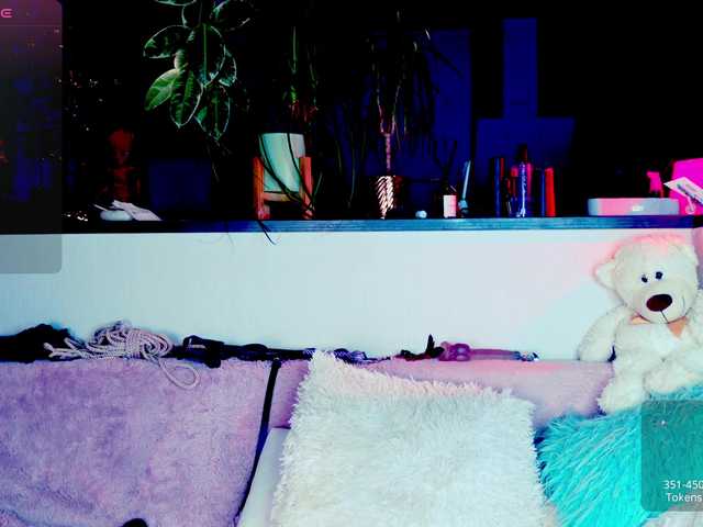 -JuliaSpace- live cam on BongaCams