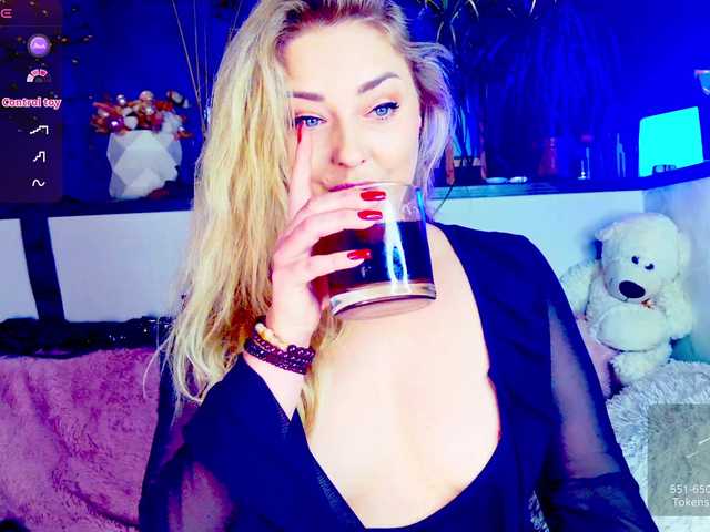 -juliaspace- live sex show
