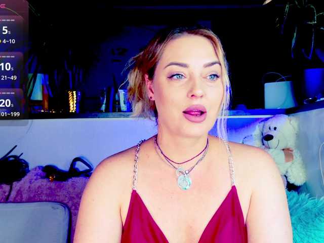 _JuliaSpace_ live cam preview