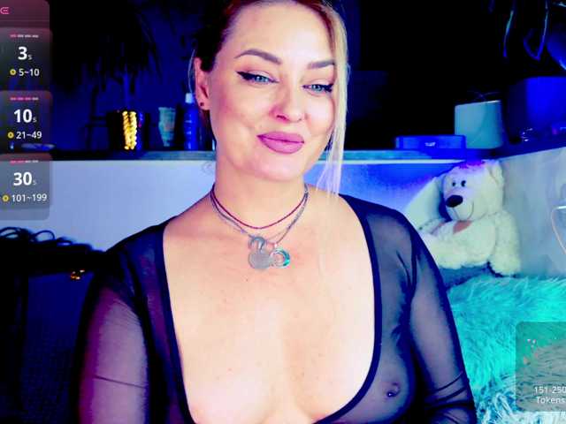 -JuliaSpace- Nude Live Sex Shows