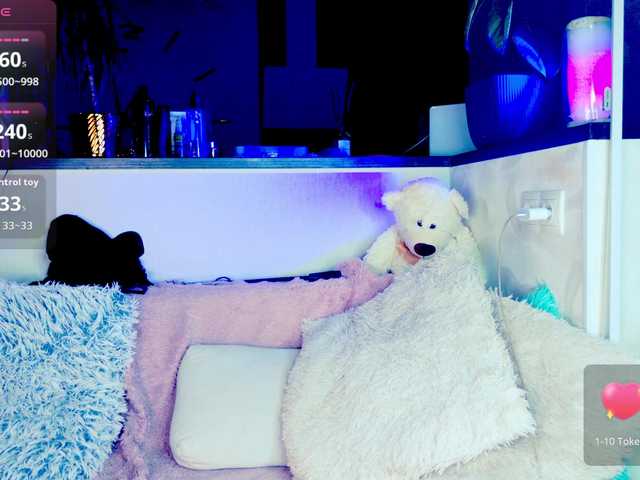 -JuliaSpace- live cam on BongaCams