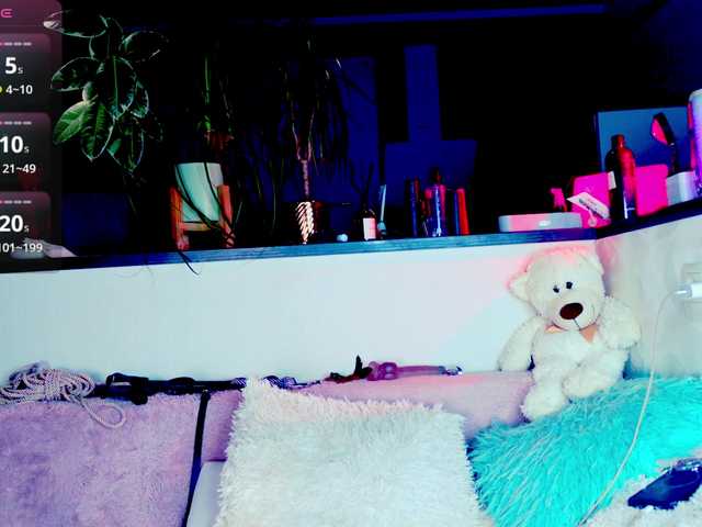 -JuliaSpace- live cam on BongaCams