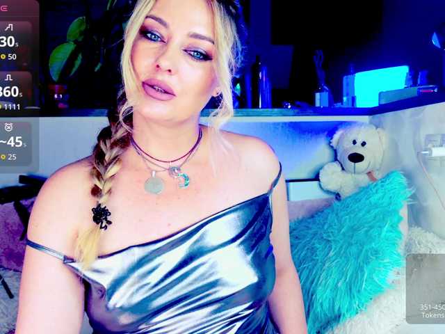 -JuliaSpace- Cam en direct sur BongaCams